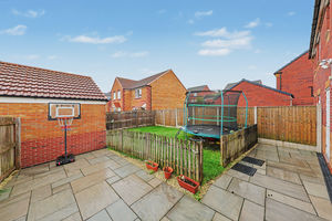 Masefield Avenue Holmewood